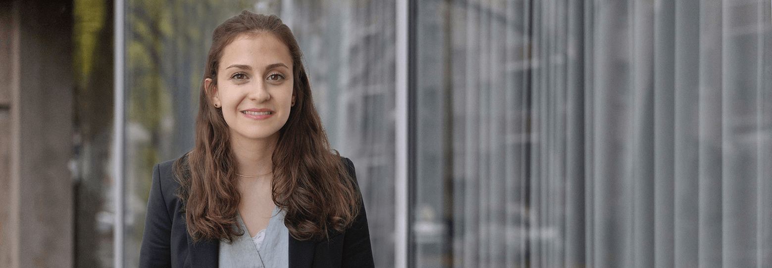 02-Mary_Zeidan_Buehne Alexandra Stroh 2